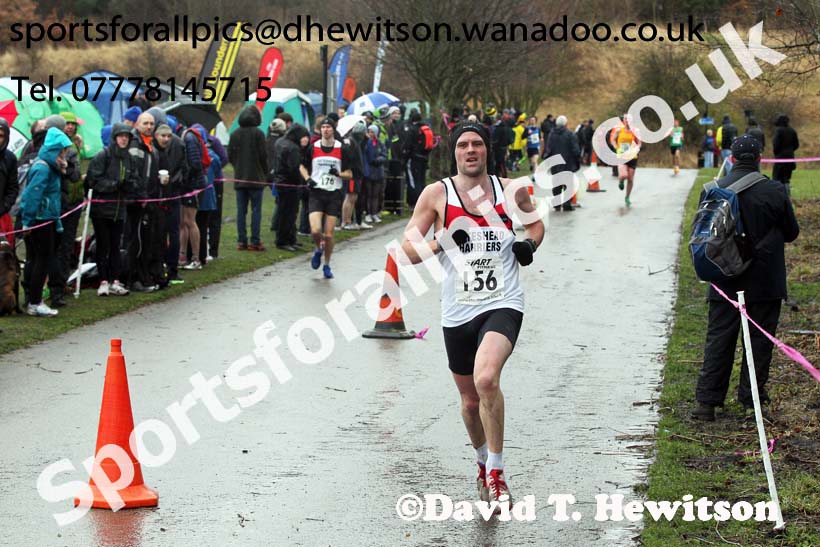 Chris Parr brings Gateshead home to victory in the senior mens Royal Signals Relays, Hetton. Photo: David T. Hewitson/Sports for All Pics